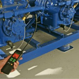 Testo 316-4 детектор утечек хладагентов в комплекте с дополнительными принадлежностями (комплект 2)
