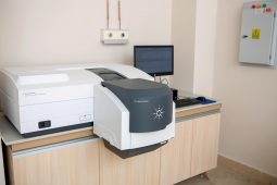 Универсальный измерительный спектрофотометр Agilent Cary 7000 UMS