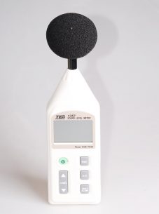 Профессиональный шумомер TES-1357